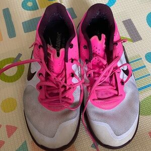 Nike Pink and White Athletic Shoes Sporty Design